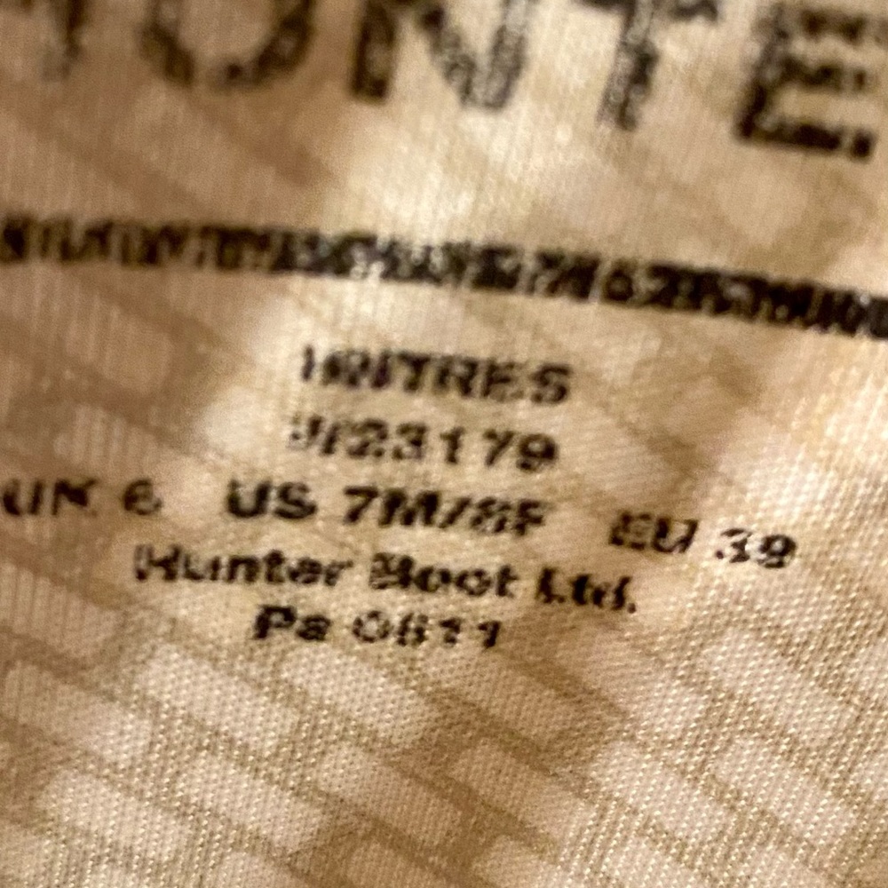 Hunter Women’s Original Black Tall Rain Boots - Picture 2 of 5